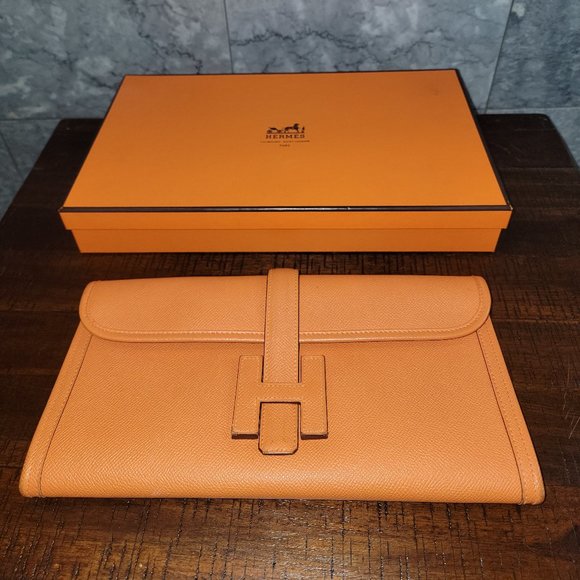 Hermes Handbags - Hermes Iconic Orange Swift Leather Jige Elan 29 Clutch Bag, 6"(L)x11.5"(W)